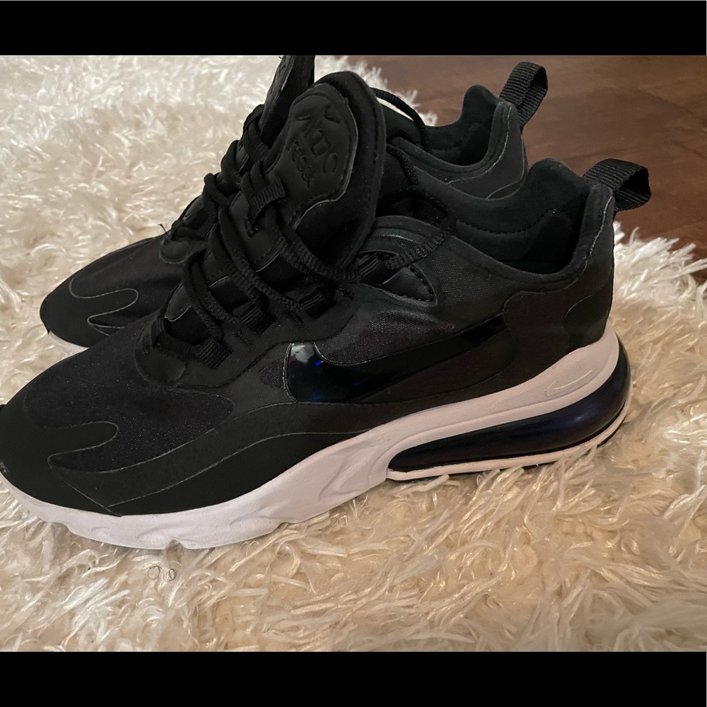 Nike Airmax 270 React